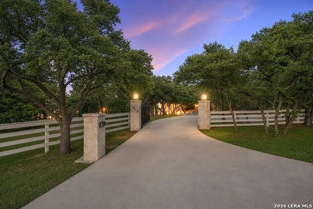 7419 SECRETARIAT LN Fair Oaks Ranch, TX 78015