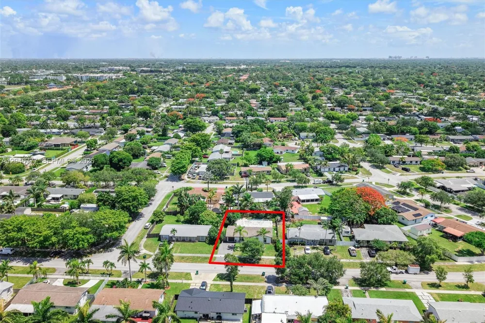9241 SW 183rd Ter Palmetto Bay, FL 33157