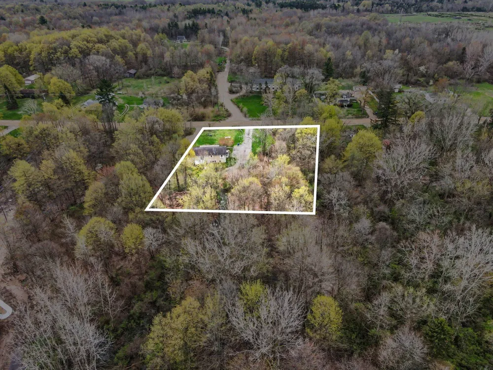 6675 122nd Avenue Ganges Township, MI 49408