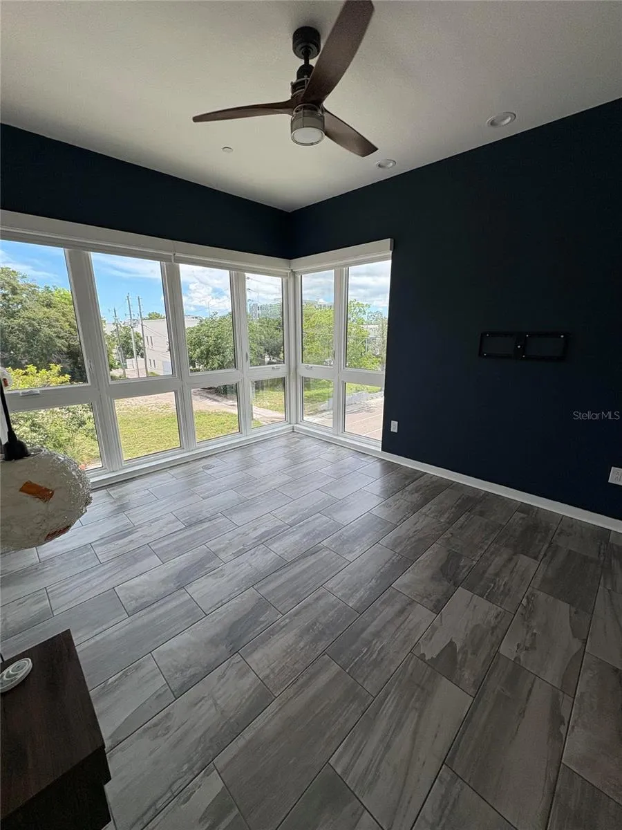 343 8TH STREET St Petersburg, FL 33701