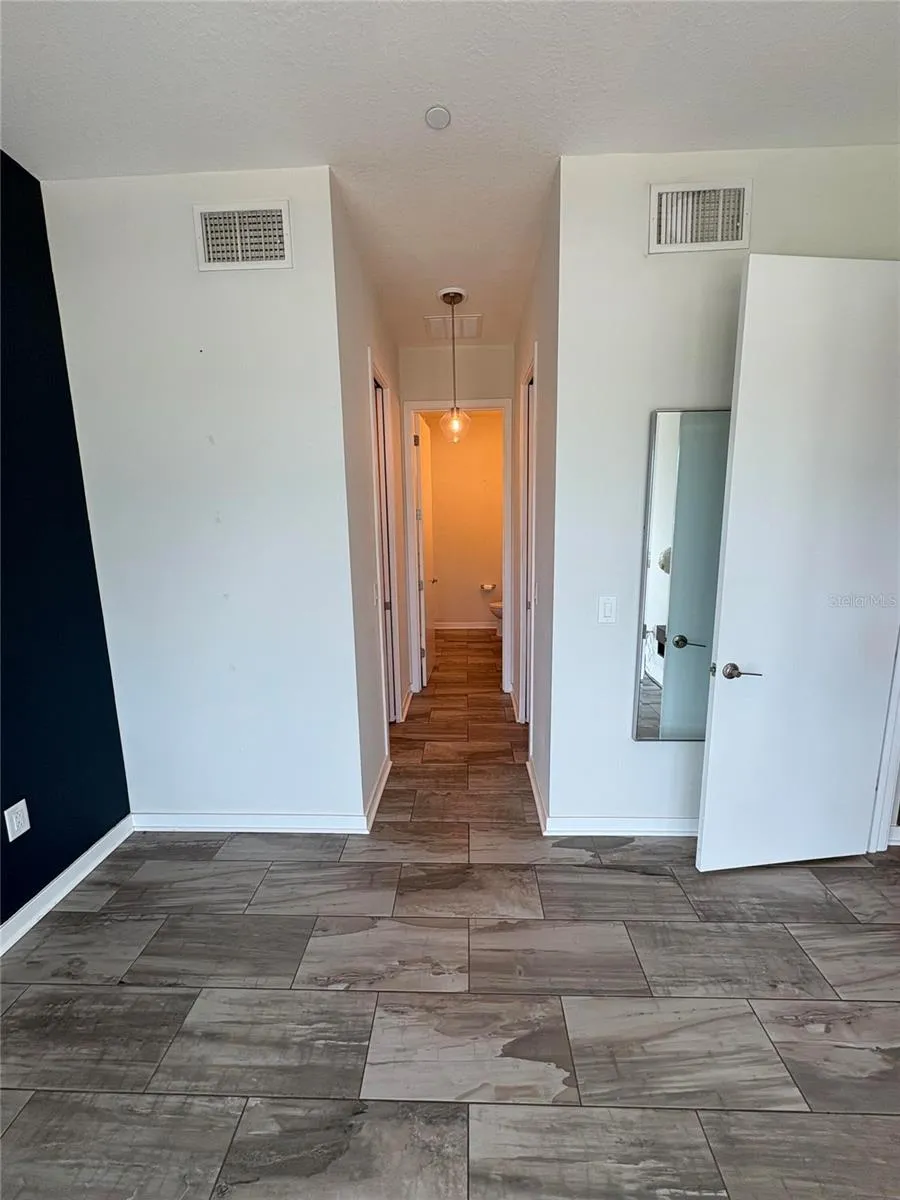 343 8TH STREET St Petersburg, FL 33701