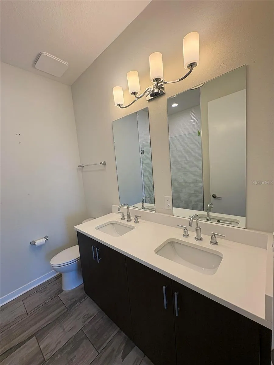 343 8TH STREET St Petersburg, FL 33701