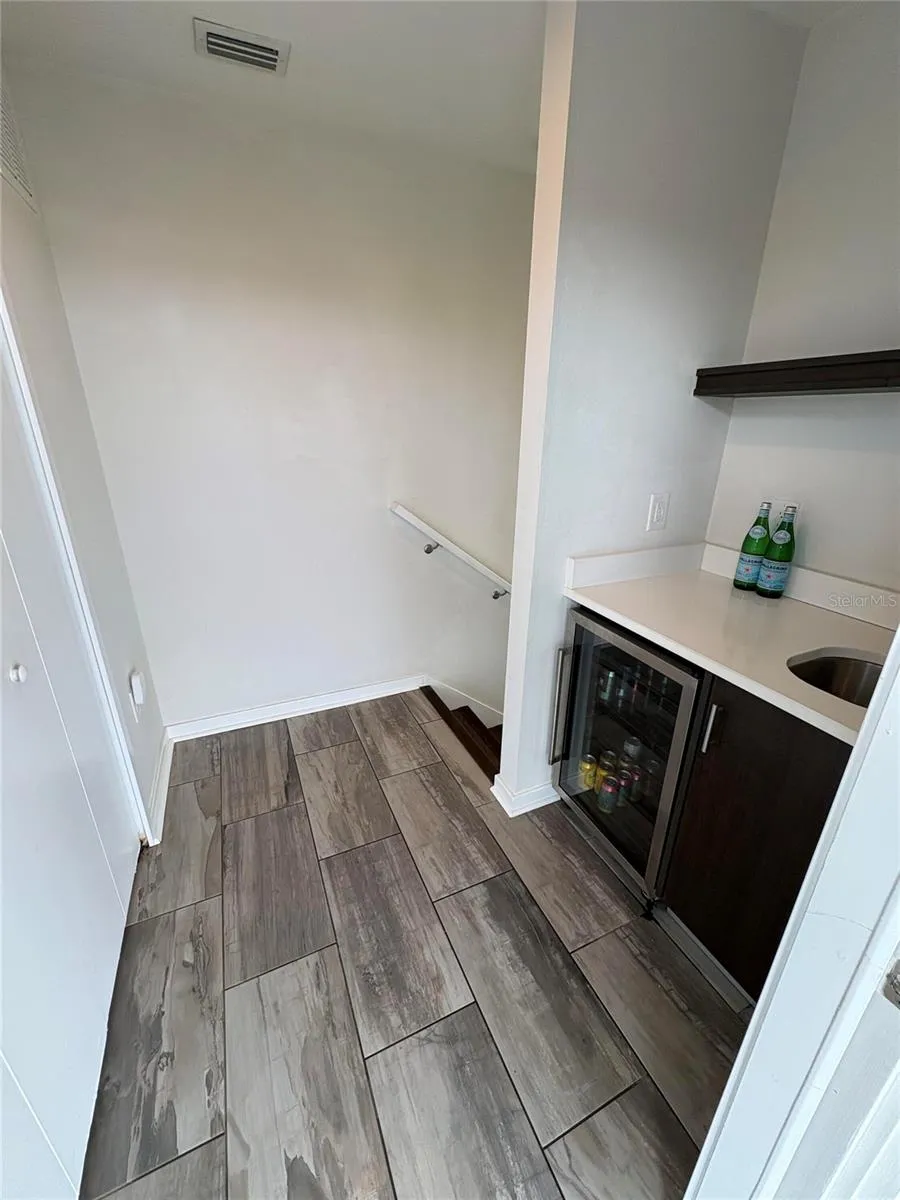 343 8TH STREET St Petersburg, FL 33701