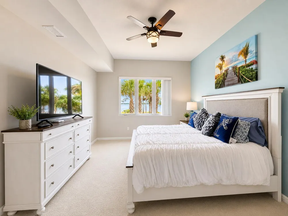 35 Harbour Isle Drive W #202 Fort Pierce, FL 34949