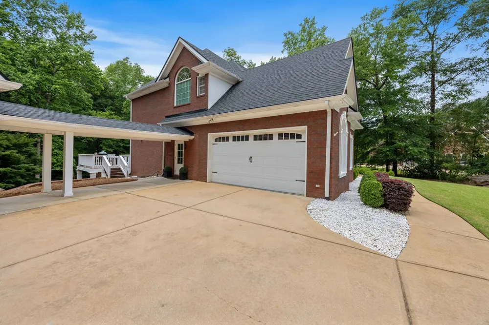 2096 Osprey Cove Drive Columbus, GA 31904