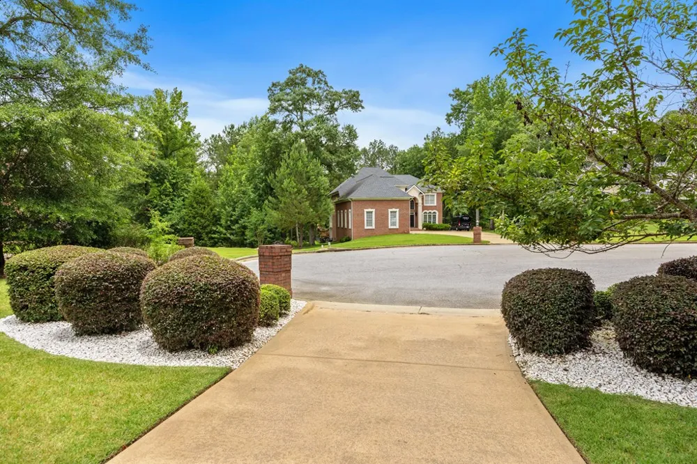 2096 Osprey Cove Drive Columbus, GA 31904