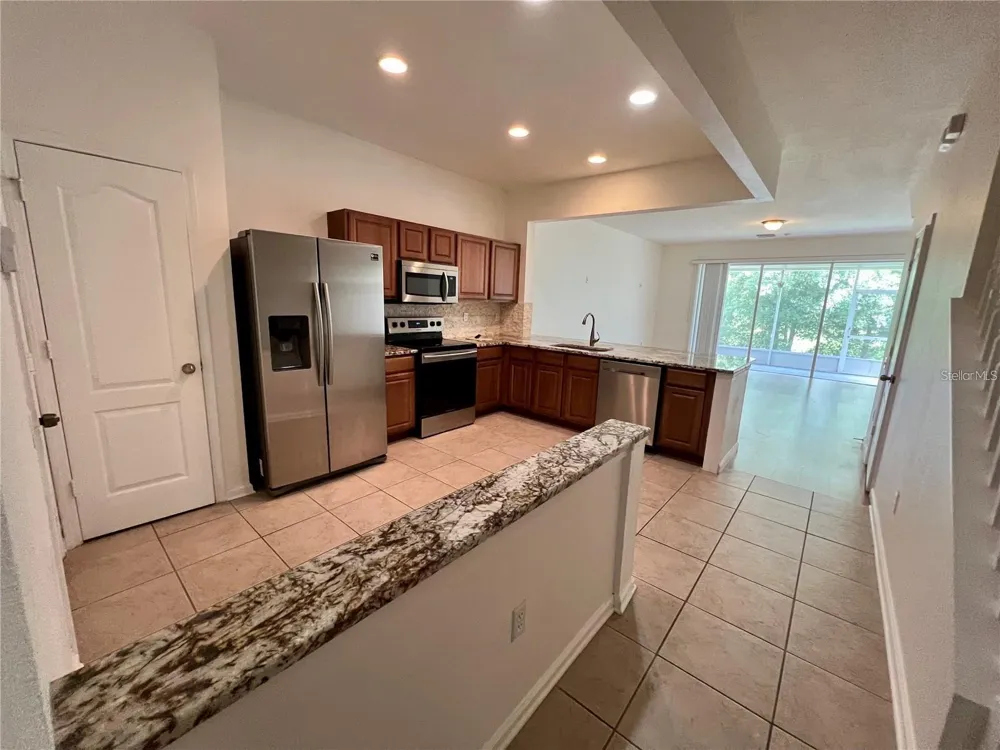 26543 CASTLEVIEW WAY Wesley Chapel, FL 33544
