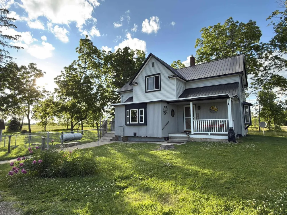 1451 Loree Road Bridgehampton Township, MI 48419