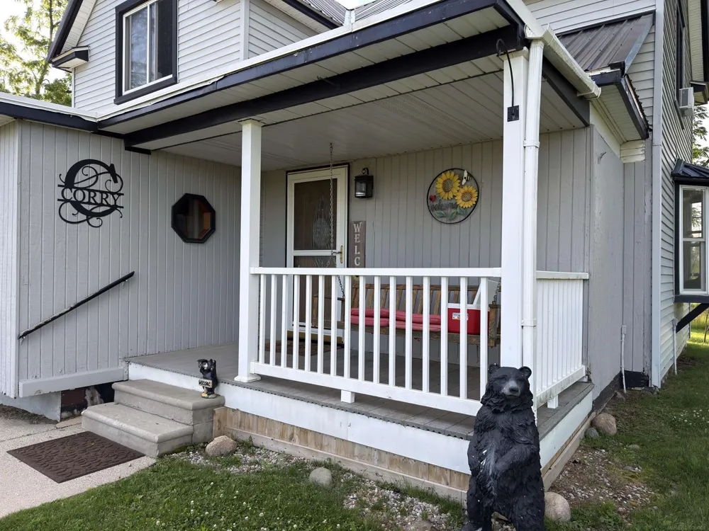 1451 Loree Road Bridgehampton Township, MI 48419