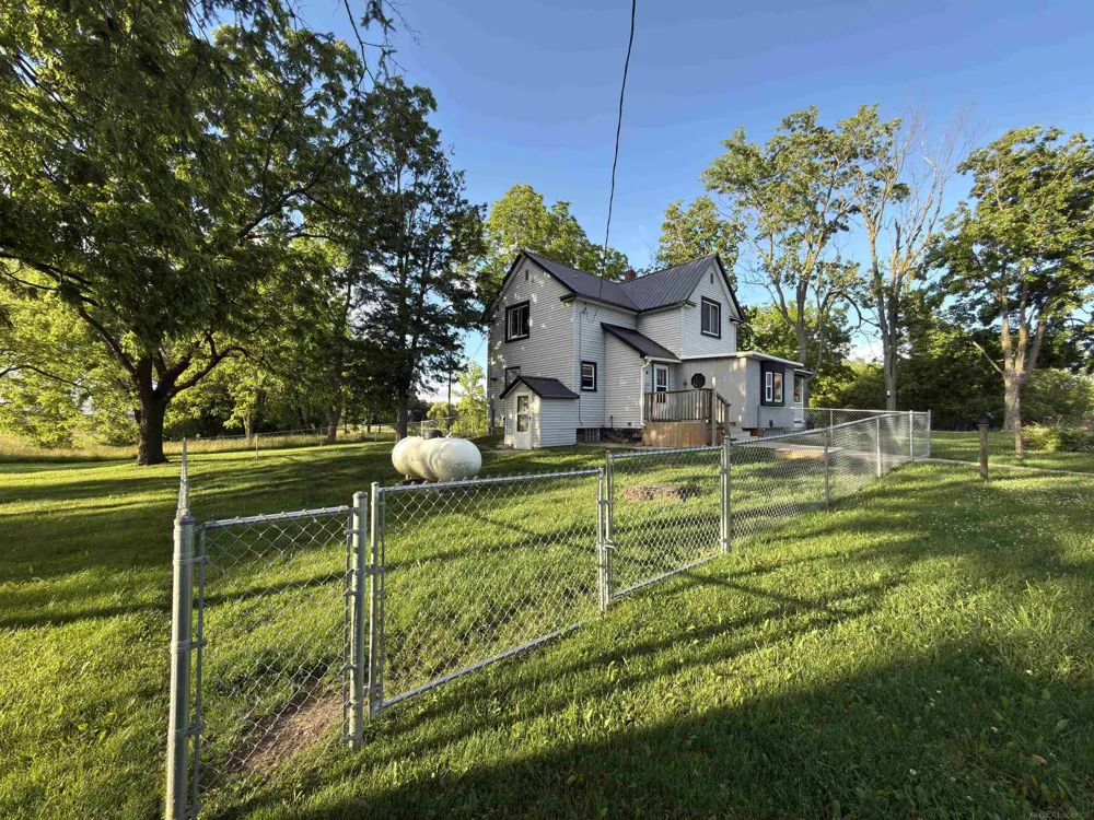1451 Loree Road Bridgehampton Township, MI 48419