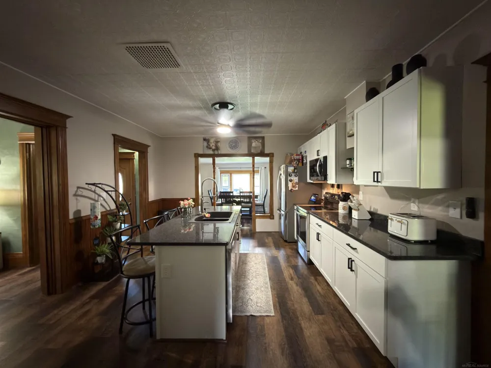 1451 Loree Road Bridgehampton Township, MI 48419