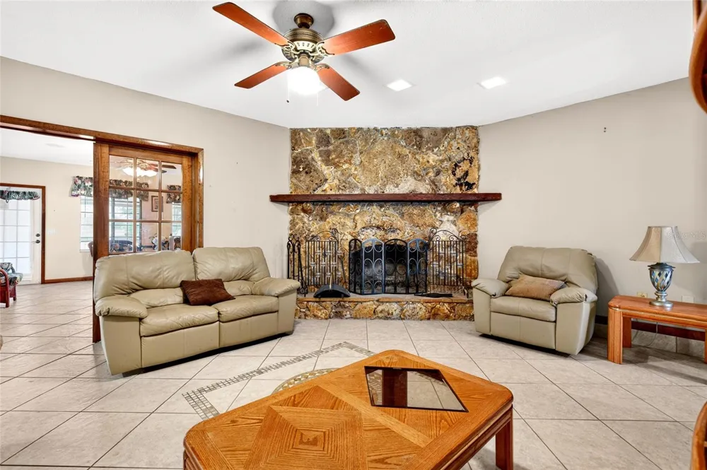 4711 COUNTY ROAD 134 Wildwood, FL 34785