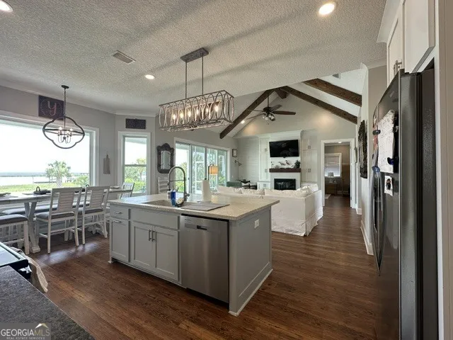 102 Talahi Island LN Brunswick, GA 31520