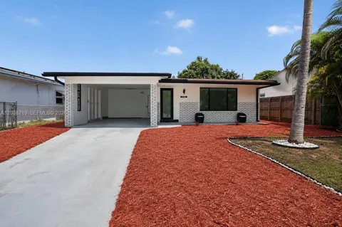 258 SW 8th St
