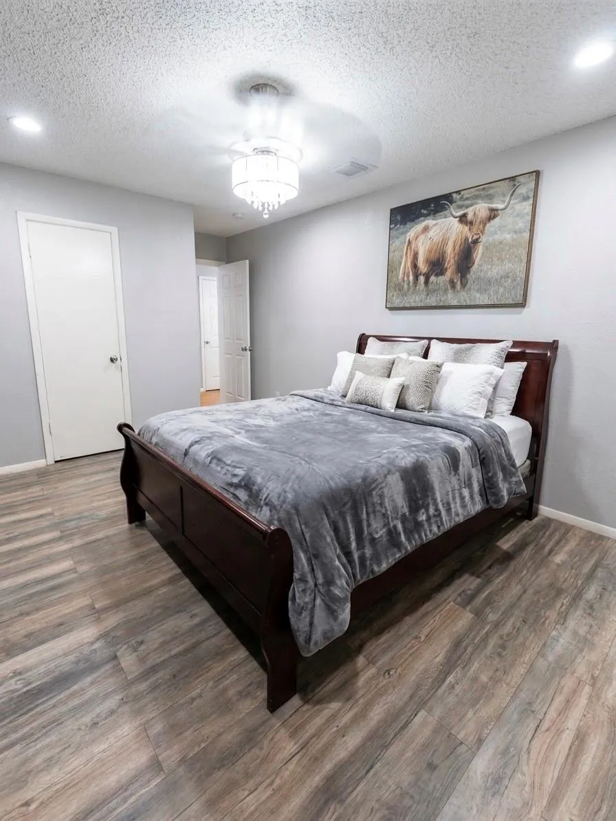 2203 S Houston Road Pasadena, TX 77502
