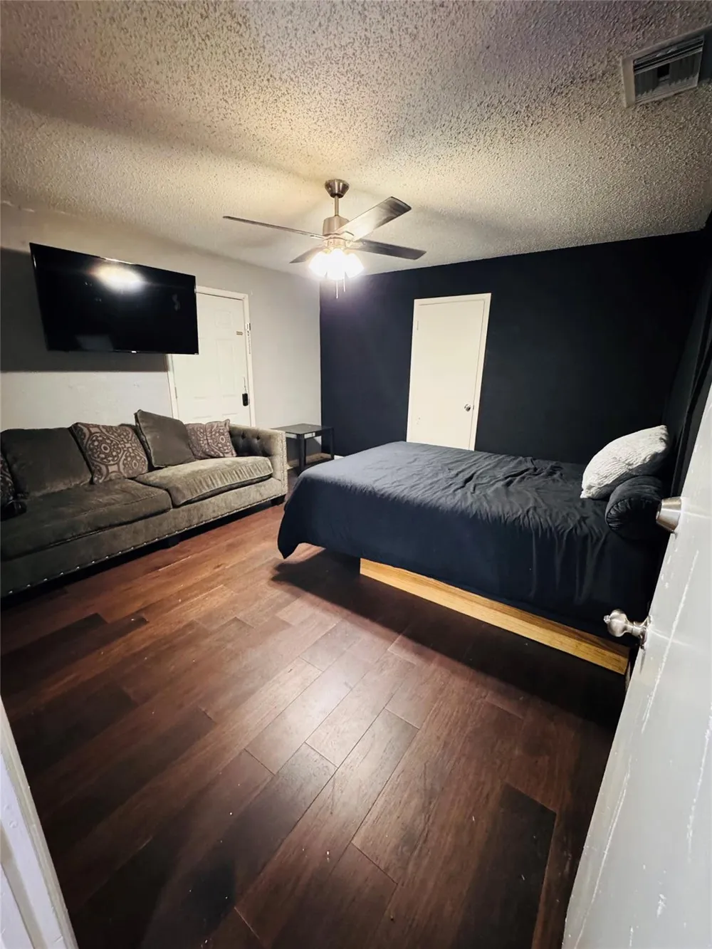 2203 S Houston Road Pasadena, TX 77502