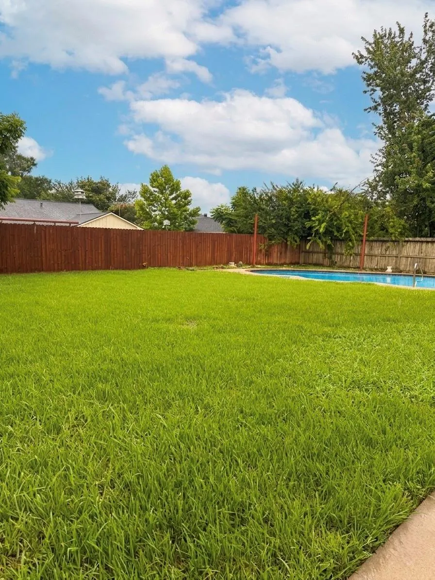 2203 S Houston Road Pasadena, TX 77502