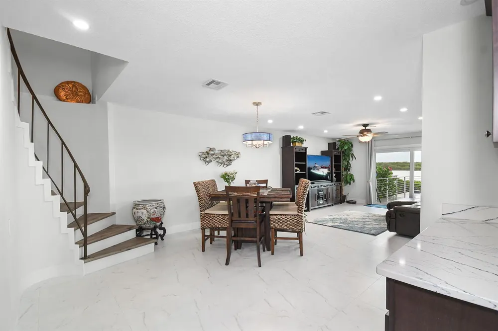 2408 Harbour Cove Drive Fort Pierce, FL 34949