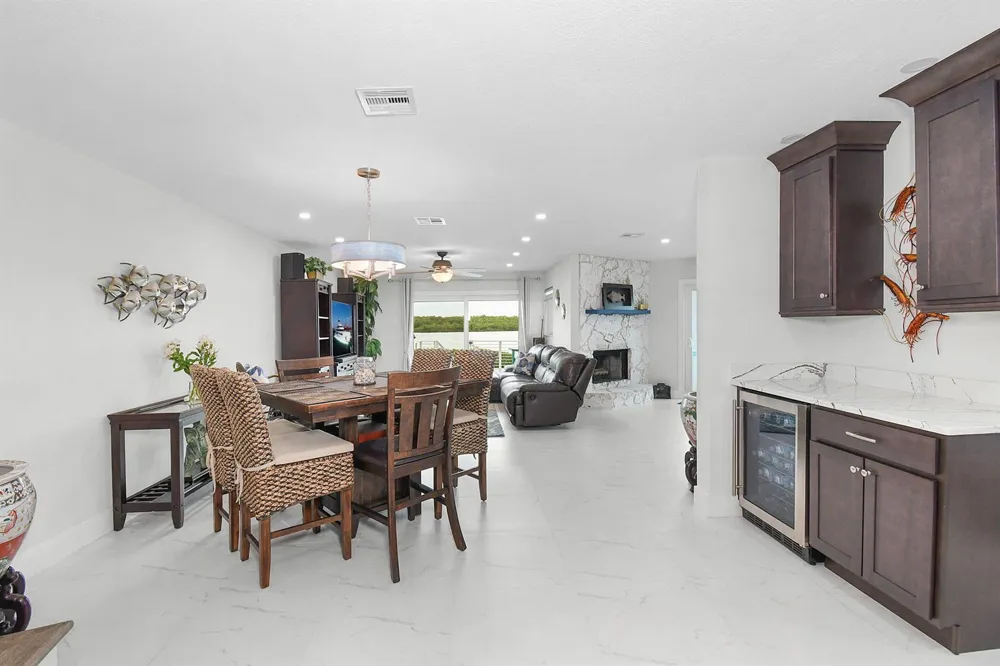 2408 Harbour Cove Drive Fort Pierce, FL 34949