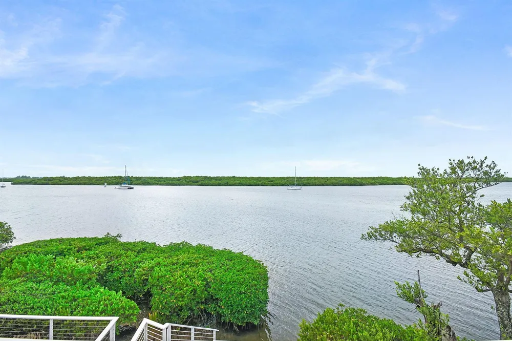 2408 Harbour Cove Drive Fort Pierce, FL 34949