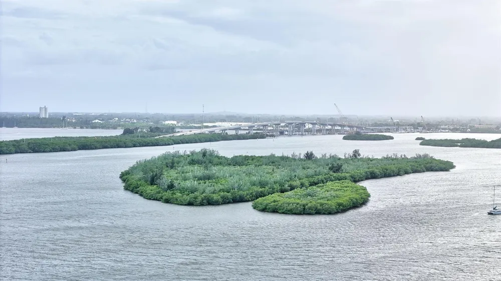 2408 Harbour Cove Drive Fort Pierce, FL 34949
