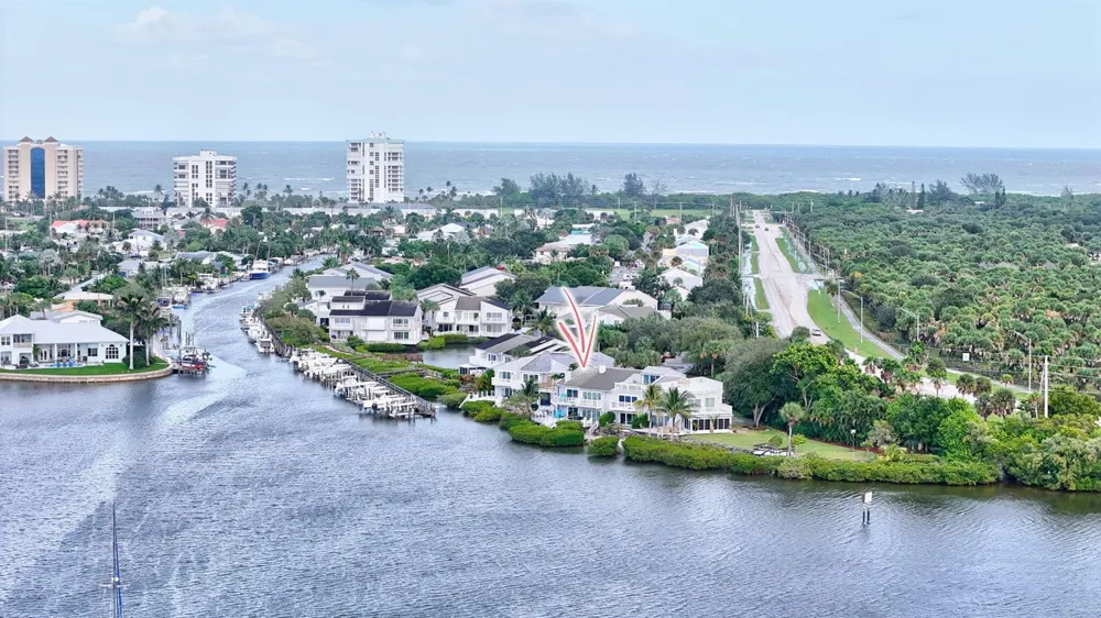 2408 Harbour Cove Drive Fort Pierce, FL 34949