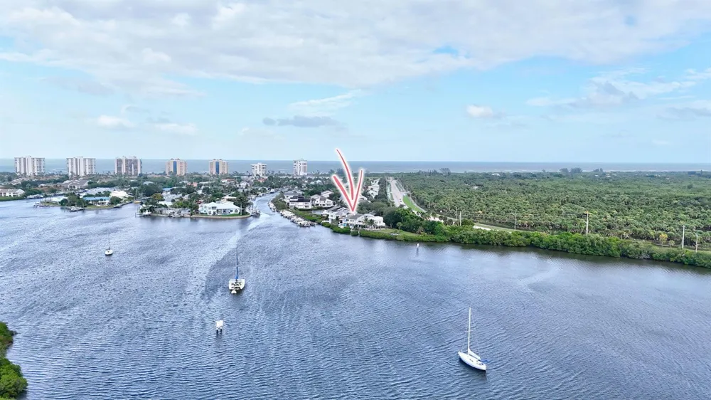 2408 Harbour Cove Drive Fort Pierce, FL 34949