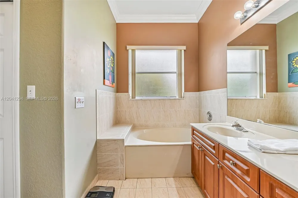 21401 SW 187th Ave Miami, FL 33187