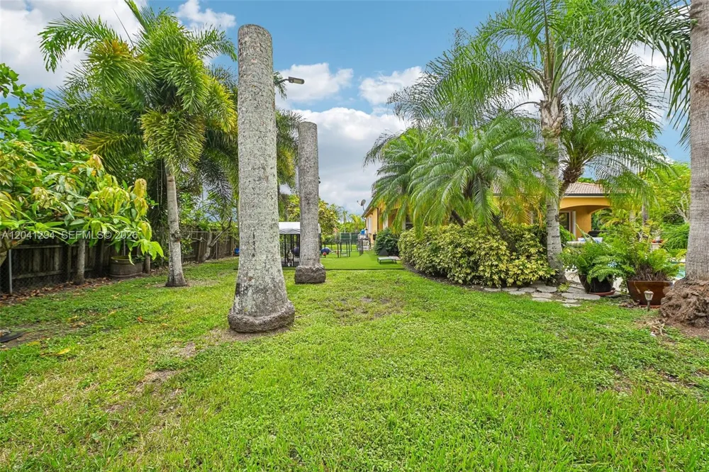 21401 SW 187th Ave Miami, FL 33187