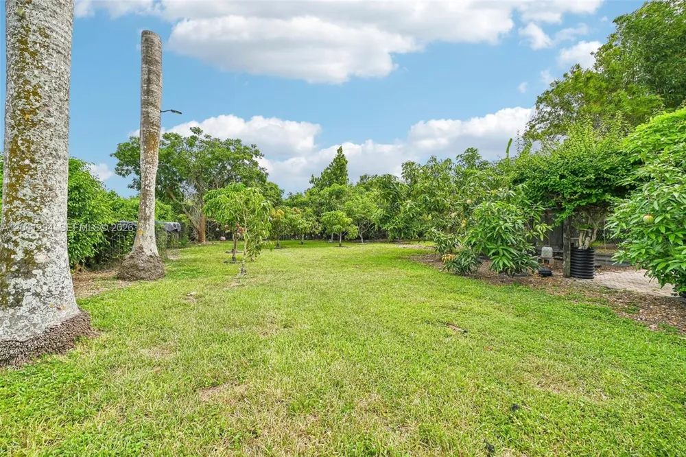 21401 SW 187th Ave Miami, FL 33187