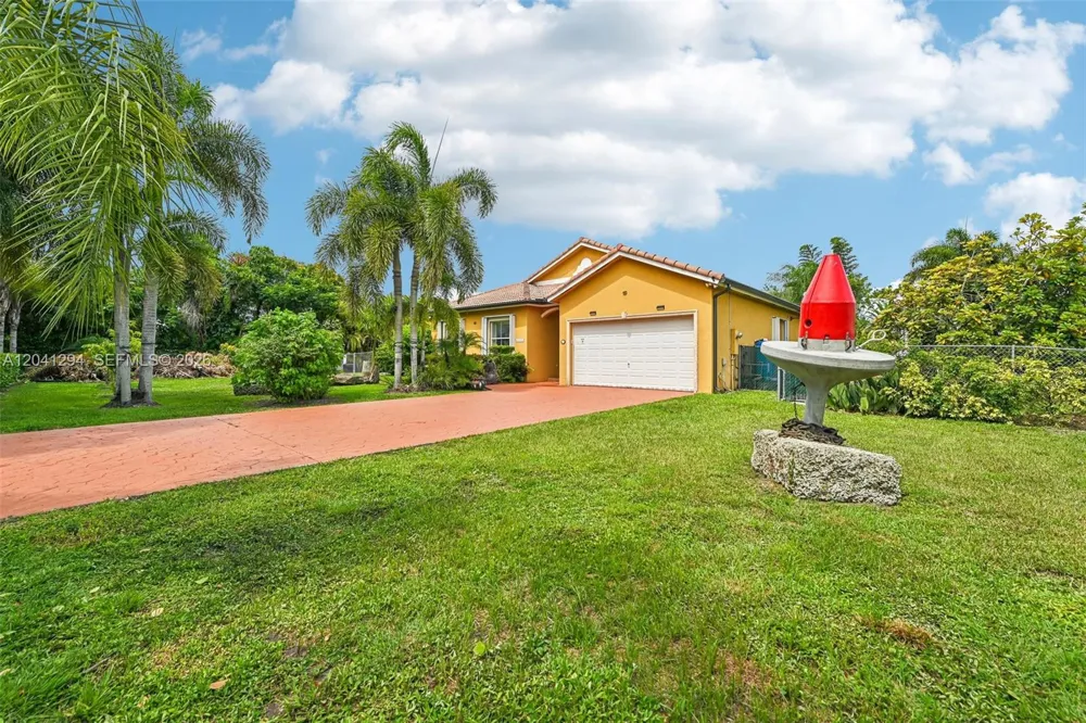 21401 SW 187th Ave Miami, FL 33187