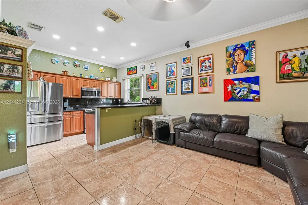 21401 SW 187th Ave Miami, FL 33187