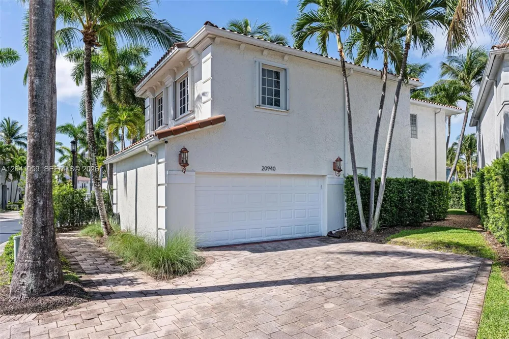 20940 NE 31st Pl Aventura, FL 33180