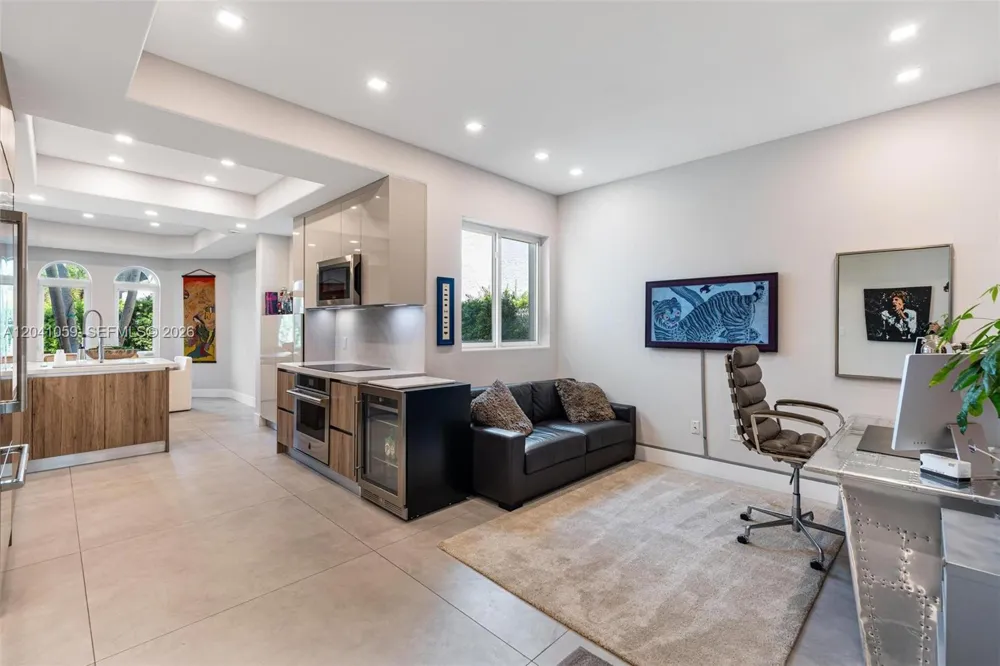 20940 NE 31st Pl Aventura, FL 33180