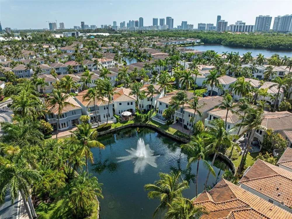 20940 NE 31st Pl Aventura, FL 33180