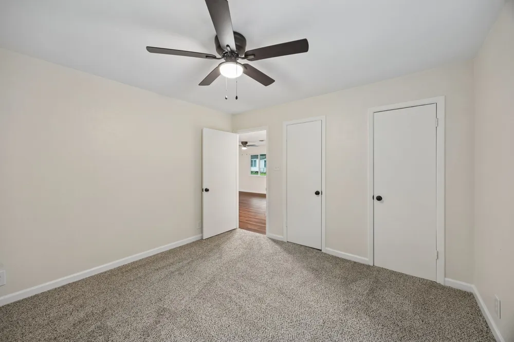 7705 Navajo Trail Lake Worth, TX 76135