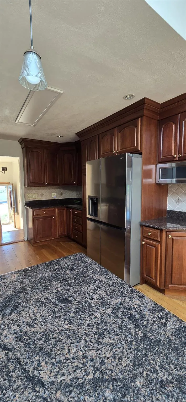 374 Vermont Avenue Oceanside, NY 11572