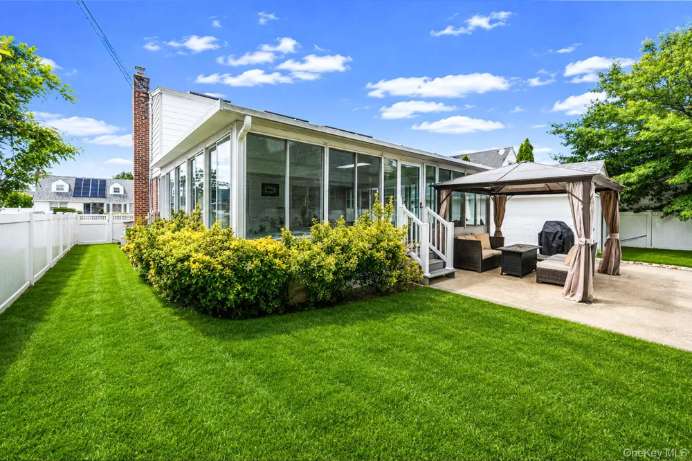 67 Douglas Drive East Meadow, NY 11554