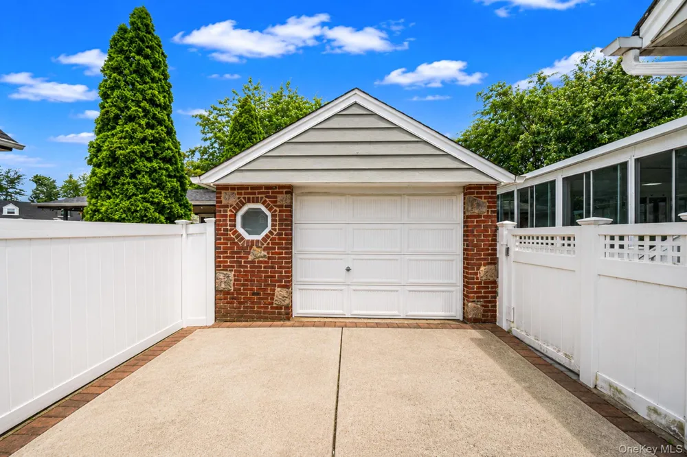 67 Douglas Drive East Meadow, NY 11554