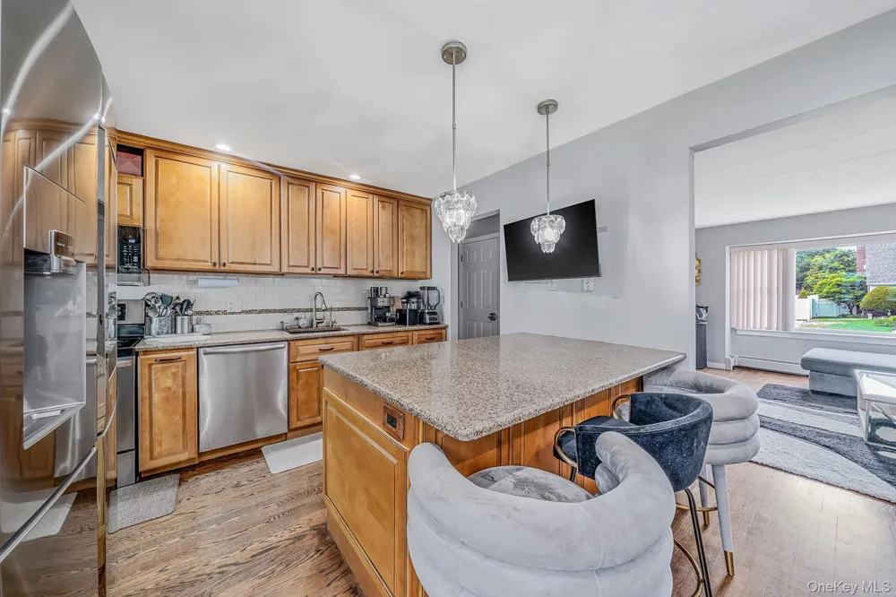 67 Douglas Drive East Meadow, NY 11554