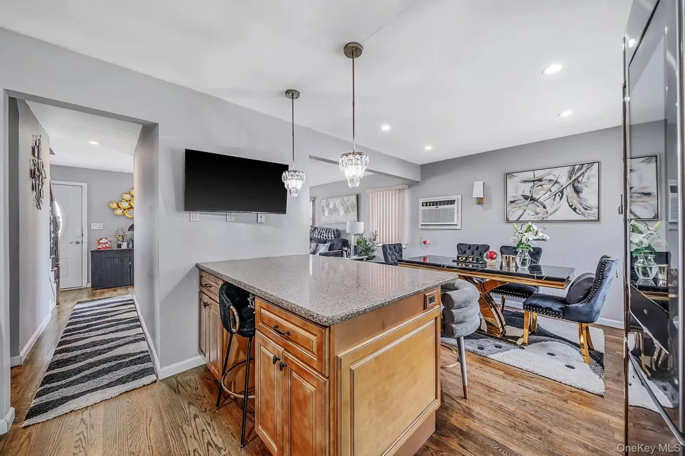 67 Douglas Drive East Meadow, NY 11554
