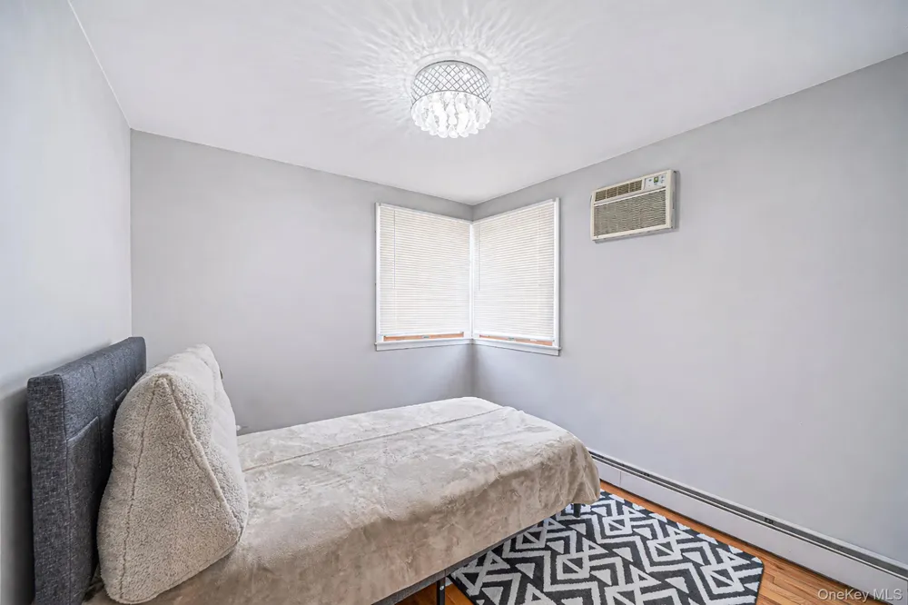 67 Douglas Drive East Meadow, NY 11554