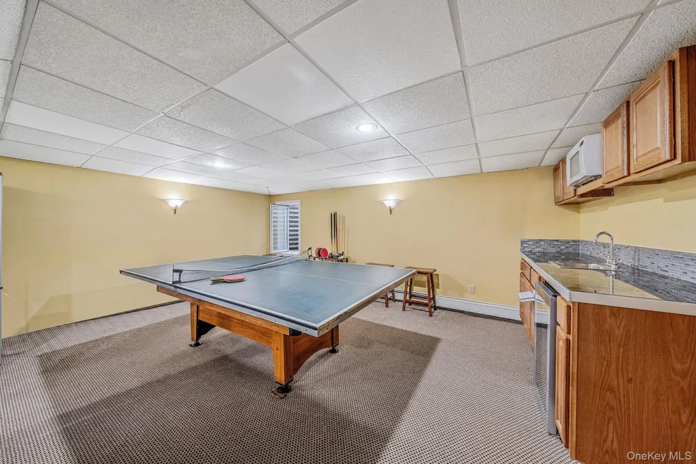 67 Douglas Drive East Meadow, NY 11554