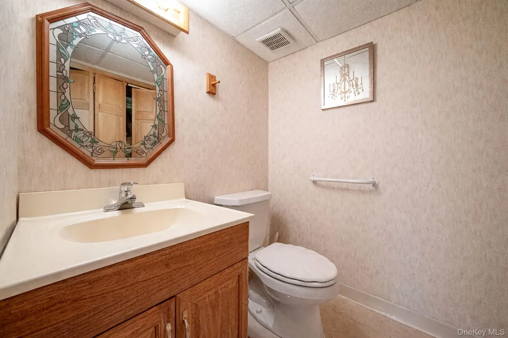 67 Douglas Drive East Meadow, NY 11554