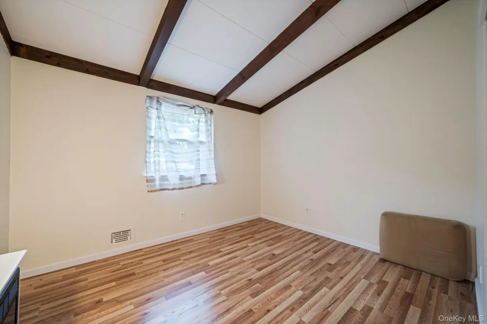 16 Lodge Lane East Setauket, NY 11733