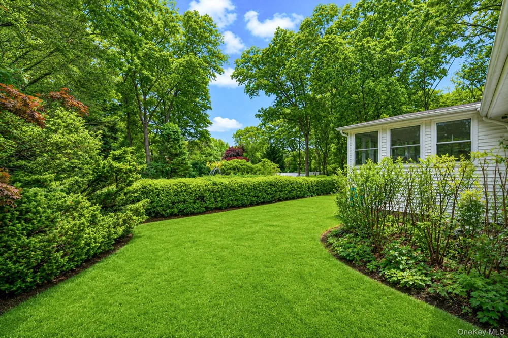 16 Lodge Lane East Setauket, NY 11733