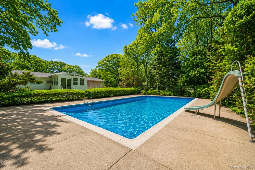 16 Lodge Lane East Setauket, NY 11733