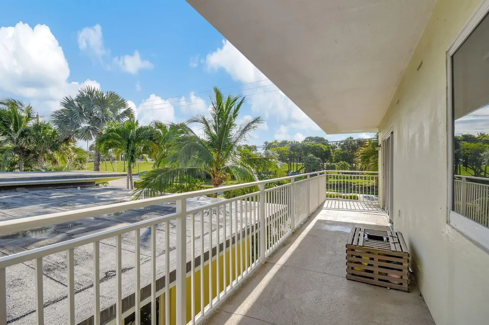 6520 Ocean Boulevard #30 Ocean Ridge, FL 33435