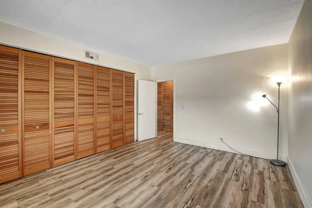 6520 Ocean Boulevard #30 Ocean Ridge, FL 33435