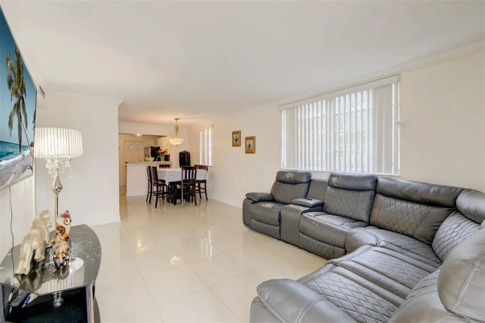 3777 NW 78th Avenue NW #10D Hollywood, FL 33024